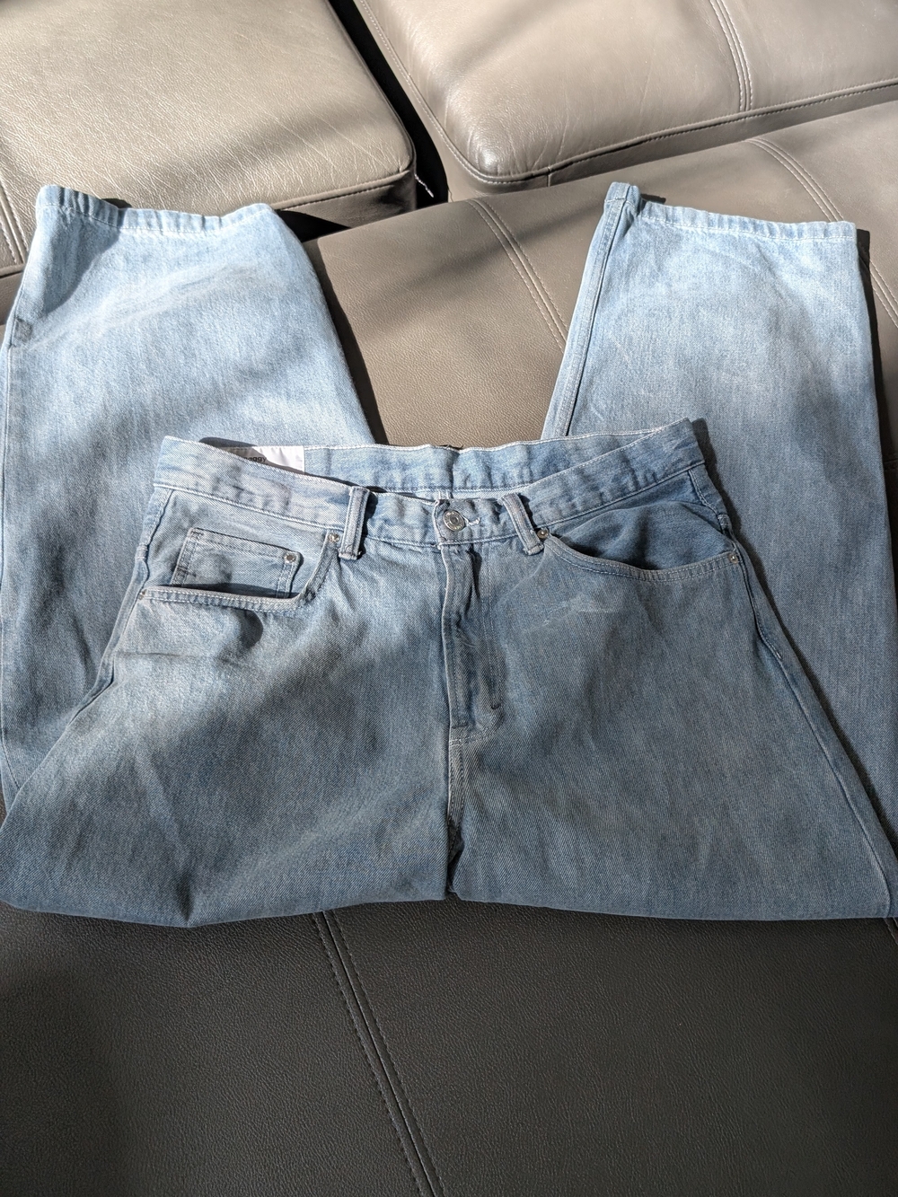 H&M Light Wash Relaxed Men’s Jeans